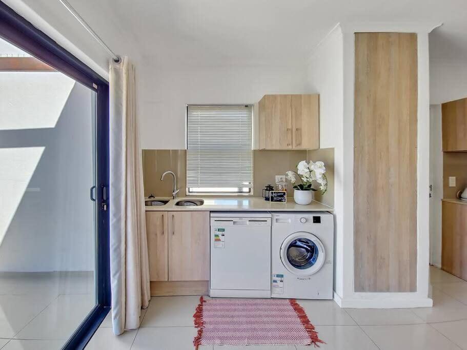 Family Fun-Sea,Sand,Surf Convenience-Pool, Balcony Le Cap Extérieur photo